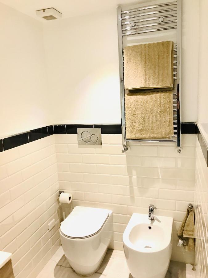 Porta Ticinese Apartment มิลาน ภายนอก รูปภาพ